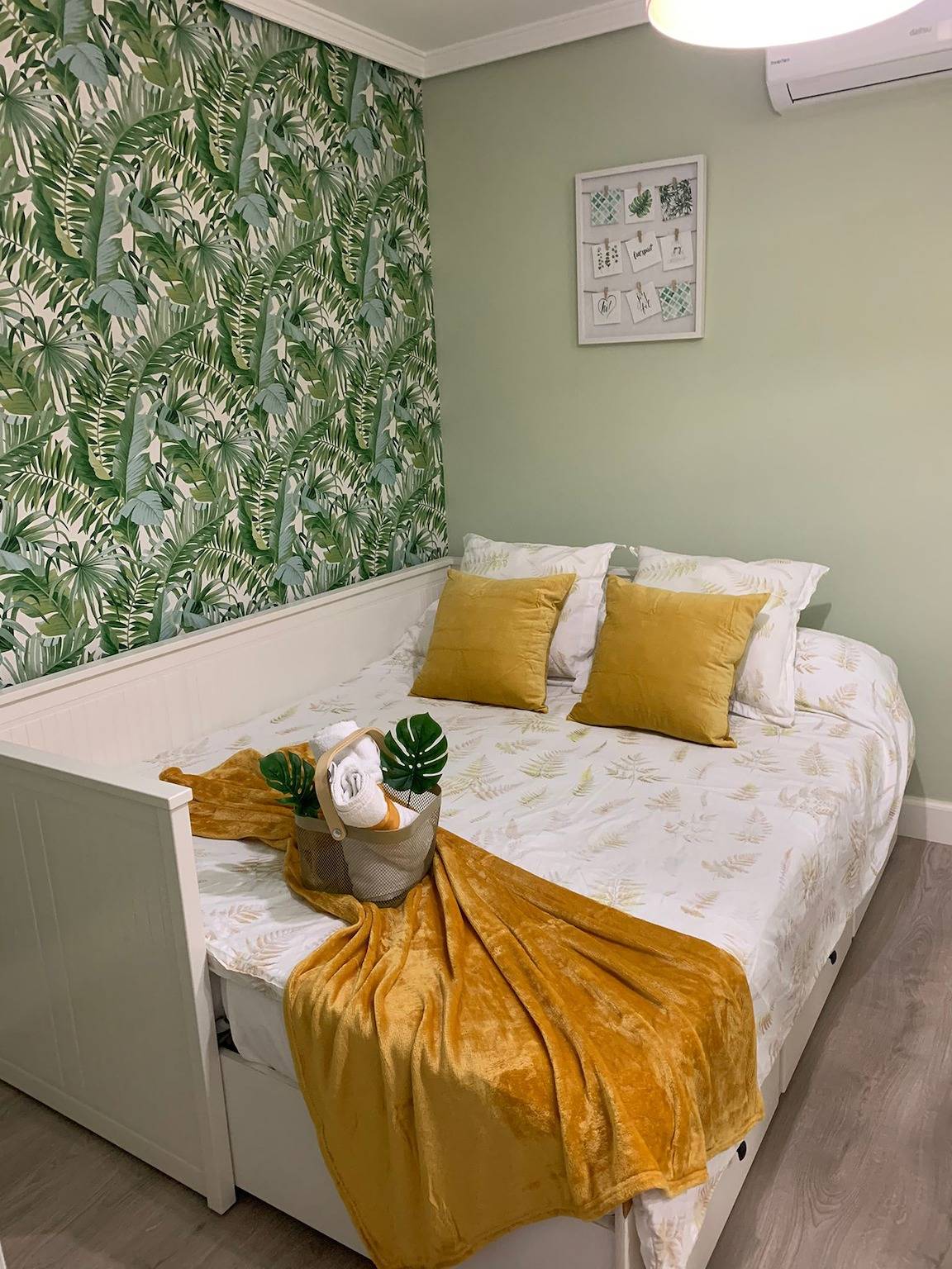 Apartamento entero, Apartamento moderno con jacuzzi y vistas en Almería, 80 m² in Los Molinos (Almería), Almería