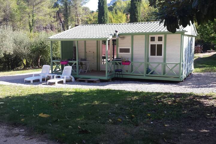 Chalet pour 4 personnes, avec Terrasse et Jardin