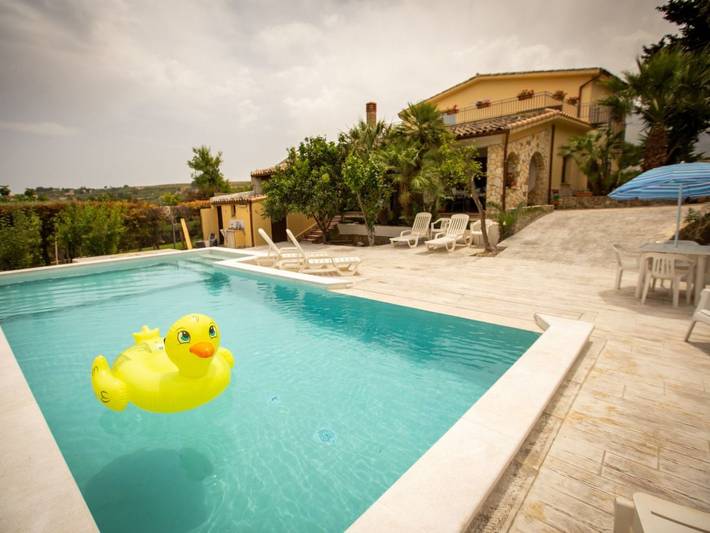 Casa vacanza per 2 persone, con giardino e piscina, con animali domestici - 1