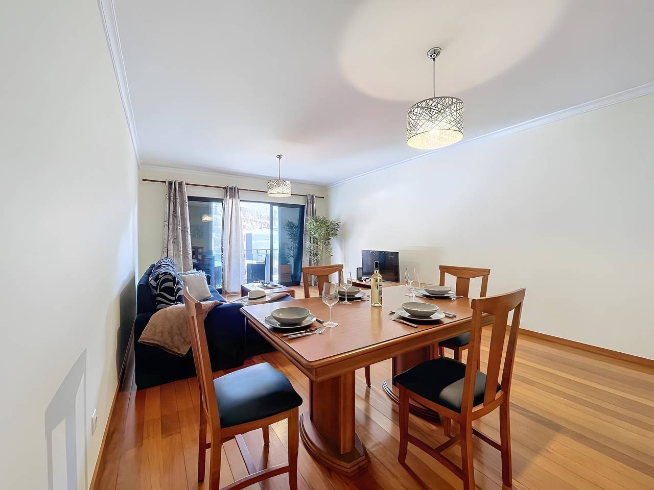 Ganze Wohnung, Apartment „Agostinho Santa Cruz“ mit Meerblick, Balkon und Wlan in Santa Cruz (Madeira), Madeira