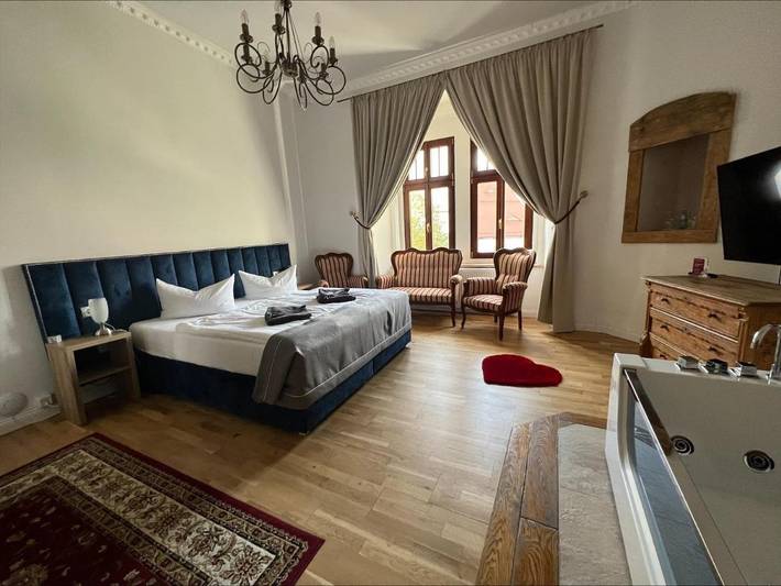 Hotel für 2 Personen, mit Terrasse und Whirlpool in Wurzen - 4