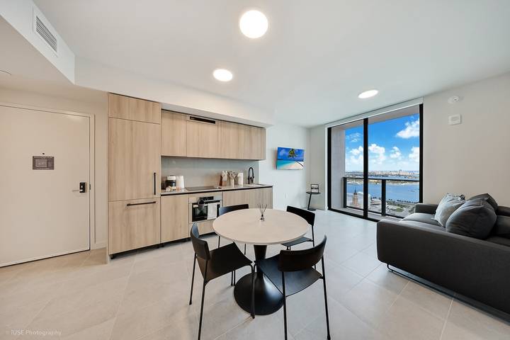 Ganze Wohnung, Ferienwohnung für 4 Personen mit Balkon in Miami, Florida