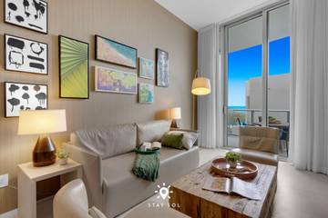 Vacation Rental for 4 Guests in Hollywood Beach (FL), Hallandale Beach, Picture 2