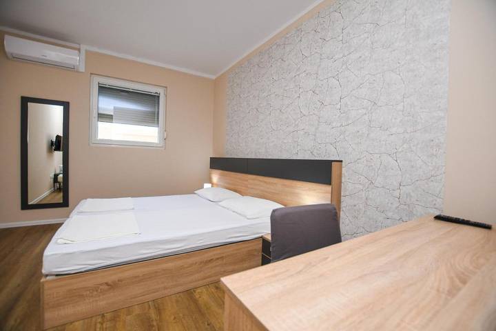 Gîte pour 3 personnes, avec terrasse à Kladovo - 4