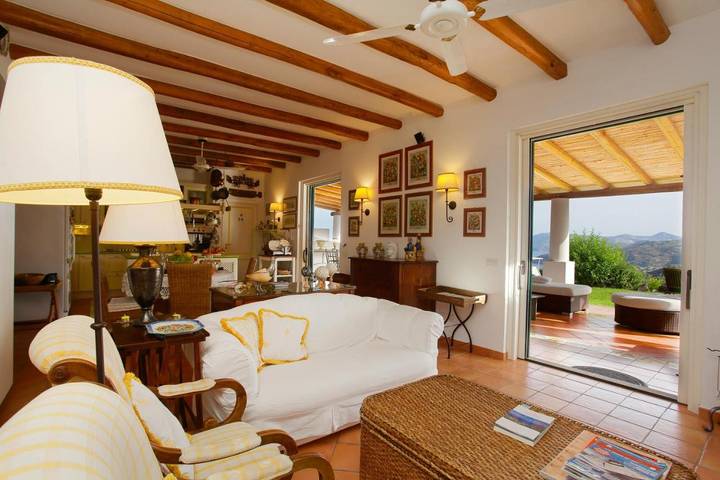 Villa für 9 Personen, mit Pool und Ausblick sowie Garten auf den Liparische Inseln - 2