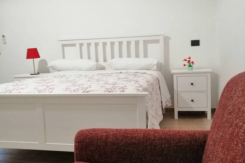 Casa Sacà interior 01 near the ruins of ancient Pompeii in Pompei, Vesuvio National Park