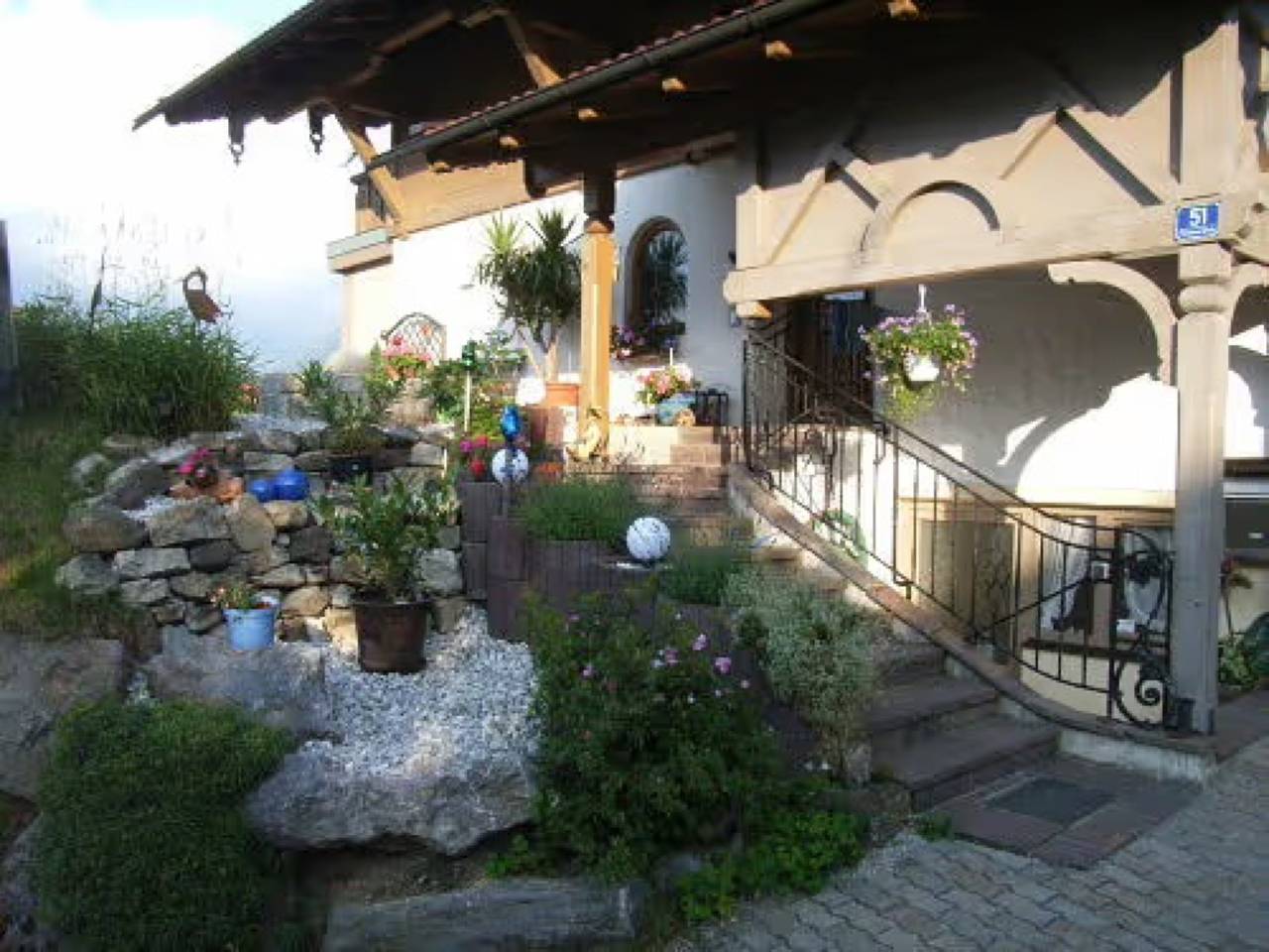 Entire apartment, Holiday Apartment 'Steinbacher' with Mountain View, Balcony and Wi-Fi in Inzell, Bavarian Alps