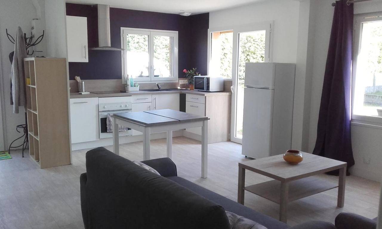 Three-Bedroom House in Port-en-Bessin-Huppain, Région de Bayeux