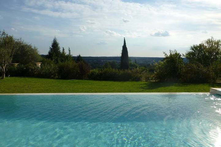 Location de vacances pour 10 personnes, avec Terrasse ainsi que Jardin et Piscine à Cabriès