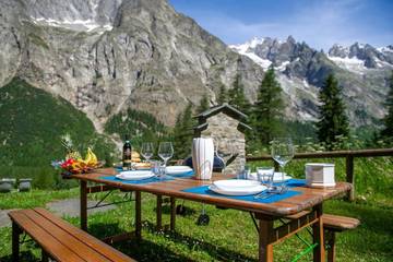 Maison de campagne pour 5 personnes, avec vue et jardin, animaux acceptés à Courmayeur
