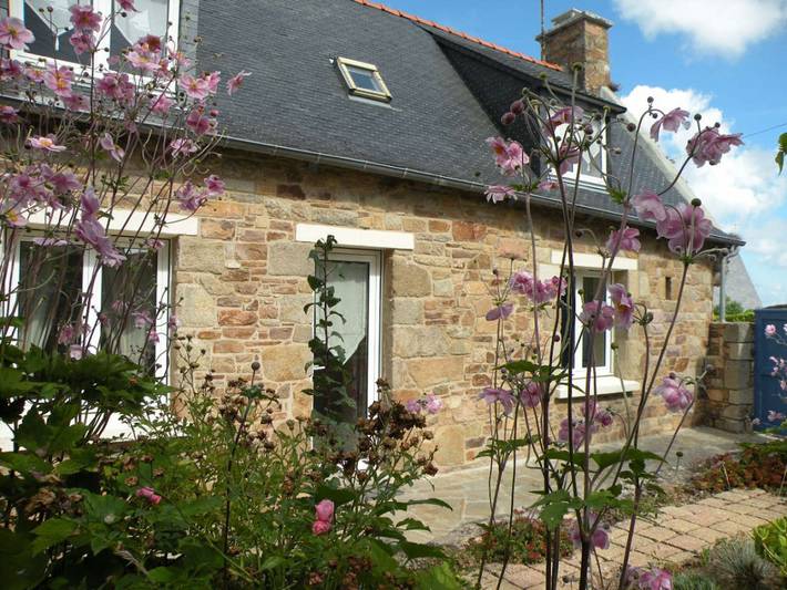 Gîte pour 6 personnes, avec terrasse et jardin à Ploubazlanec - 2