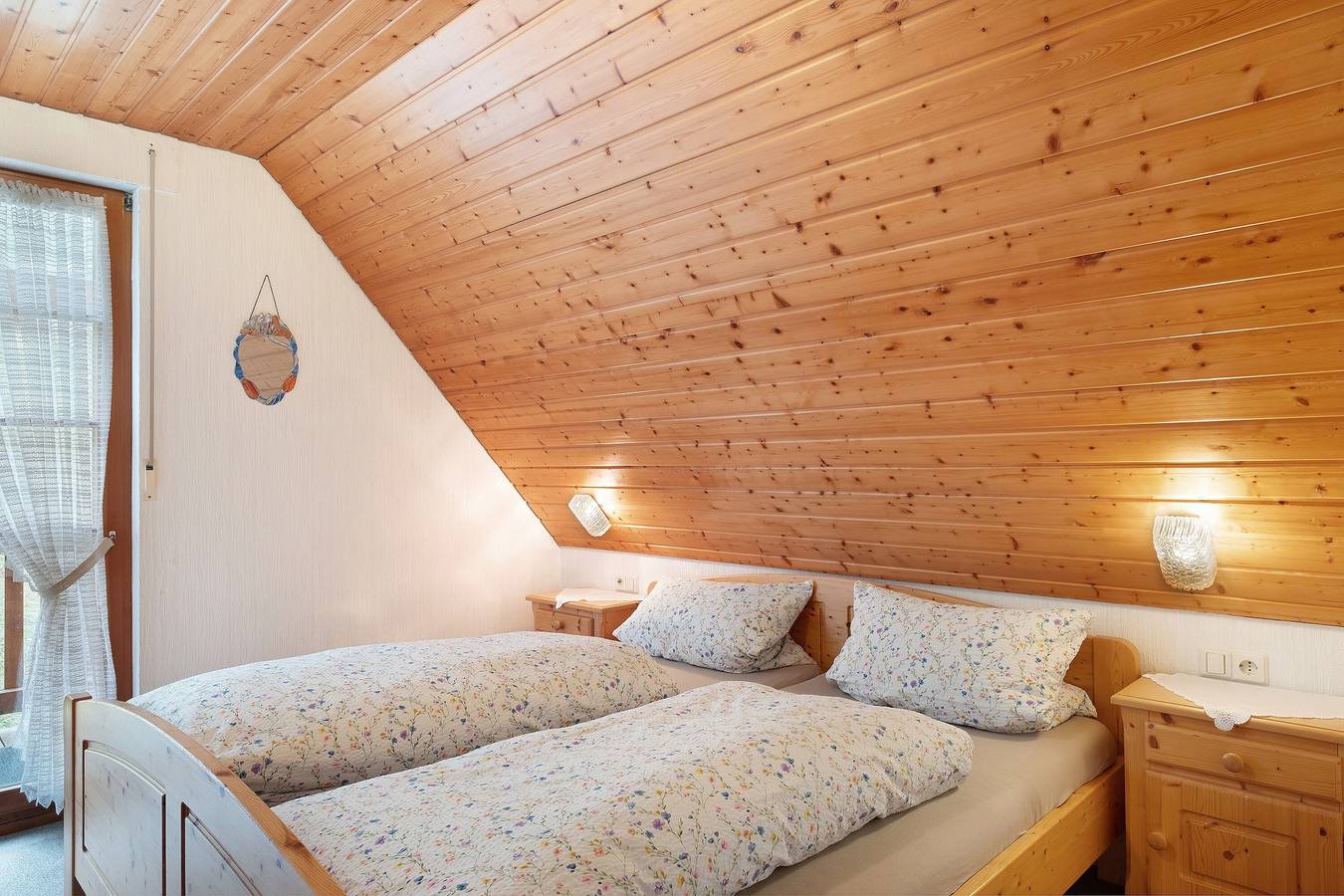 Ganze Wohnung, Ferienwohnung 'Waldblick, 50 Qm' mit Gemeinschaftsgarten, Balkon und Wi-Fi in Bad Rippoldsau-Schapbach, Mittlerer Schwarzwald