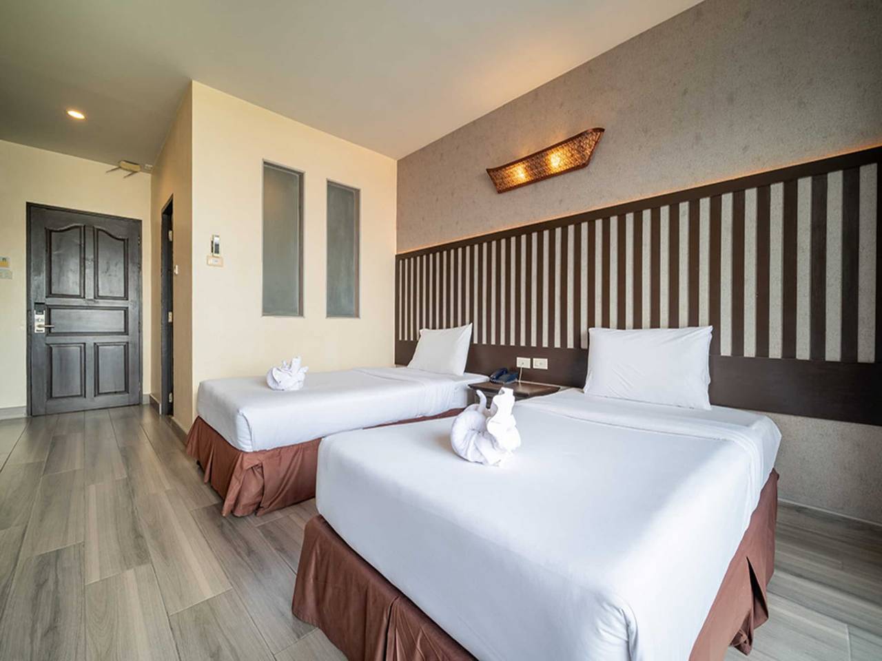 Cozy Twin Retreat | Relax by the Sea in Pattaya, Chon Buri Province