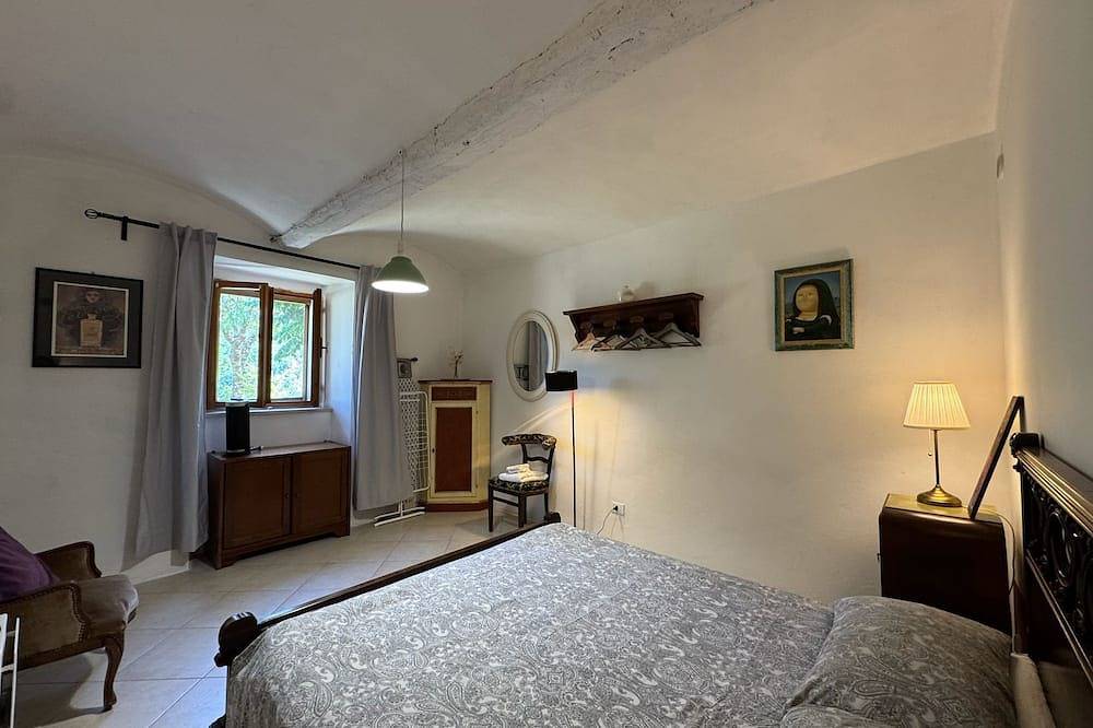 Casa Vigneto - Villa with Pool in Toano, Provincia di Reggio Emilia