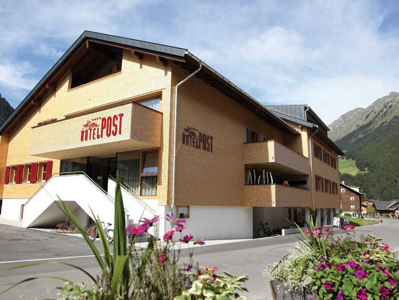 Alpen Hotel Post**** - Doppelzimmer mit Balkon in Au, Bregenzerwald