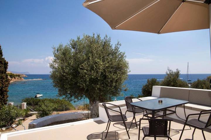 Location de vacances pour 4 personnes, avec vue et jardin dans Spetses - 2