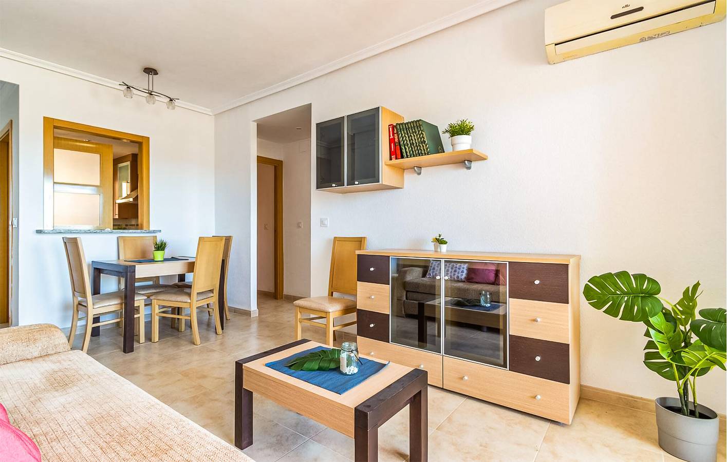 Apartamento vacacional entero, Apartamento con vistas al mar, piscina y terraza, a 1000m de Playa Cudolà in Cabanes, Costa del Azahar