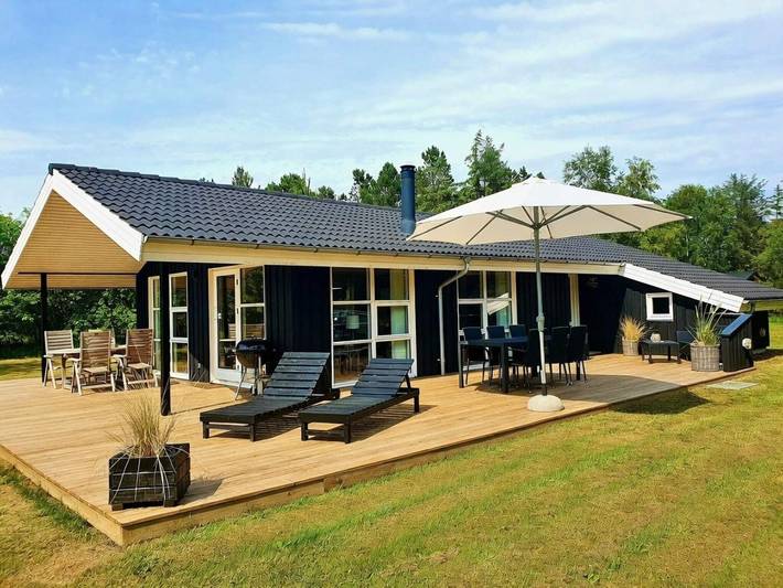 Ferienhaus für 6 Personen, mit Terrasse, mit Haustier in Bratten