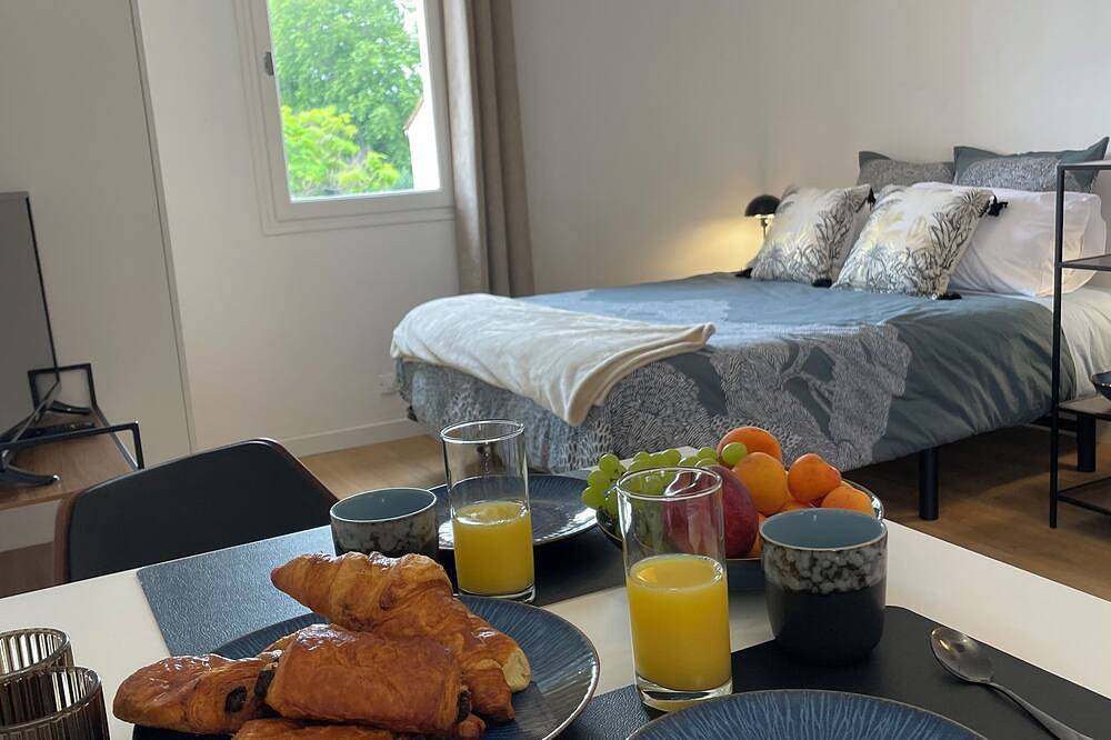 Apartamento entero, The studio with its large, unoverlooked terrace, in a quiet location with private parking in Saint-Estève, Region de Perpignan