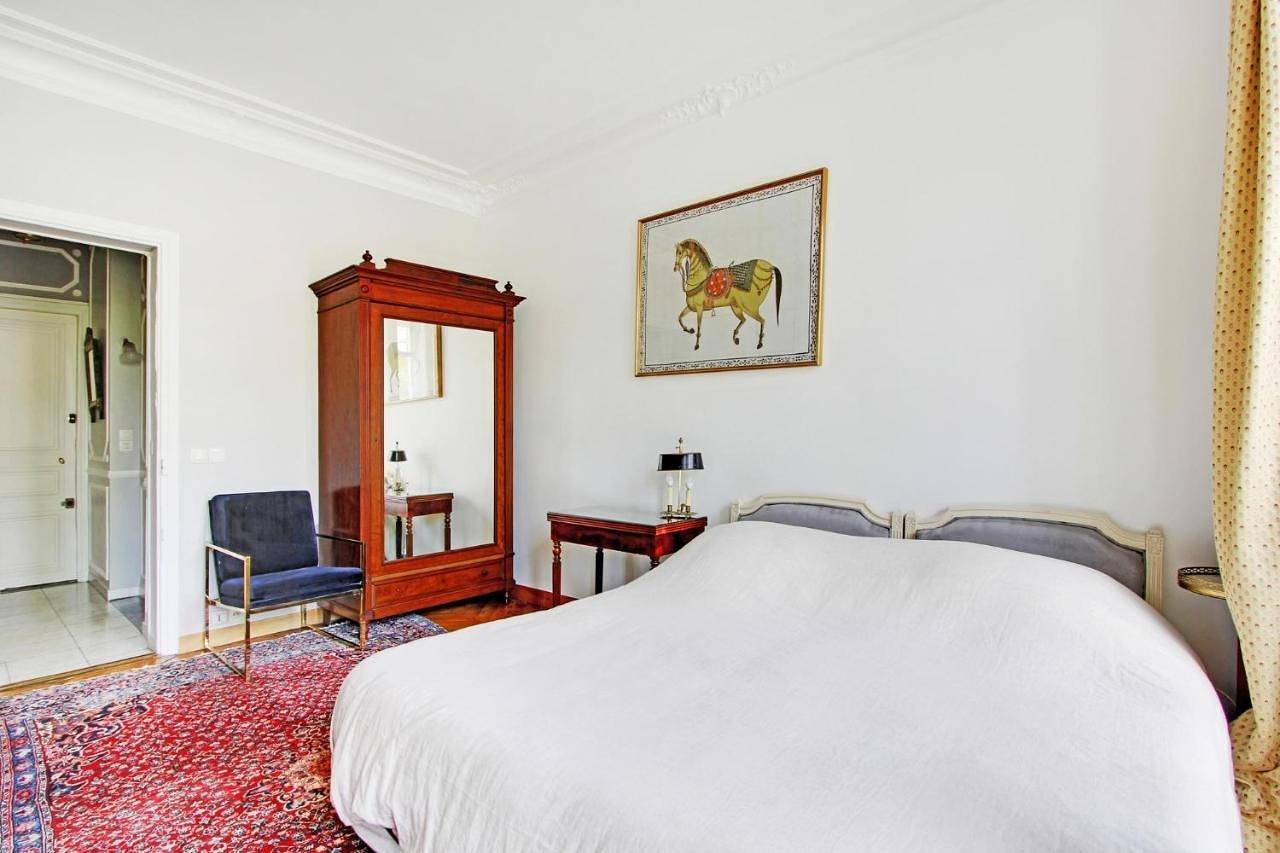 Suite junior avec balcon et vue sur Arc de Triomphe in Paris, Ile de France