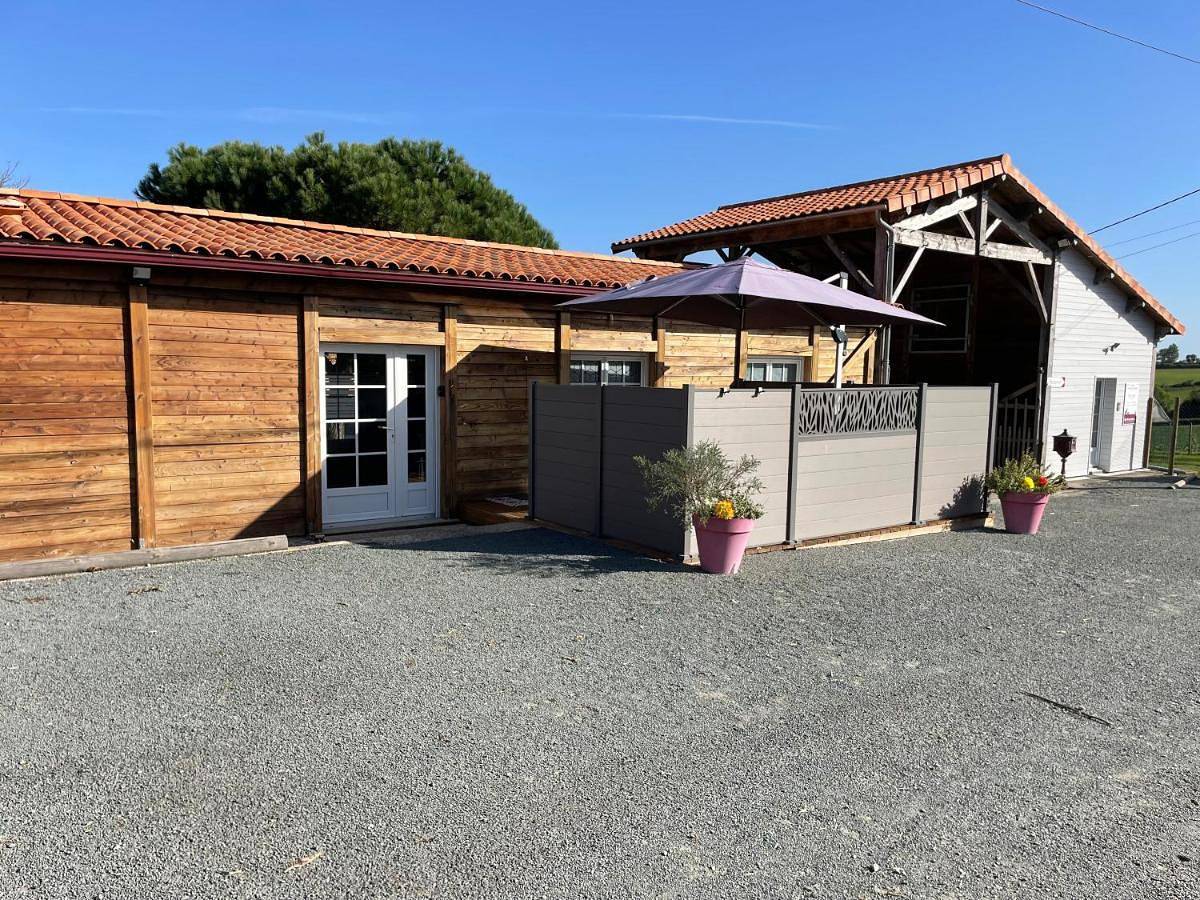 Le Rocher classé trois étoiles, N1 in Verruyes, Deux-Sèvres
