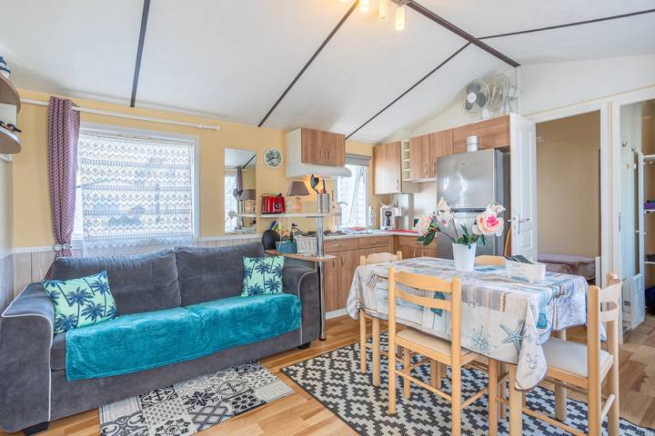 Camping pour 6 personnes, avec bassin pour enfant, animaux acceptés à Saint-Hilaire-de-Riez - 4