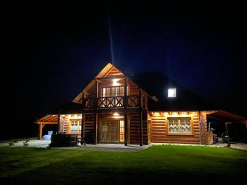Ferienhaus für 7 Personen, mit Garten und Pool sowie Ausblick und Sauna, mit Haustier in Niederschlesien