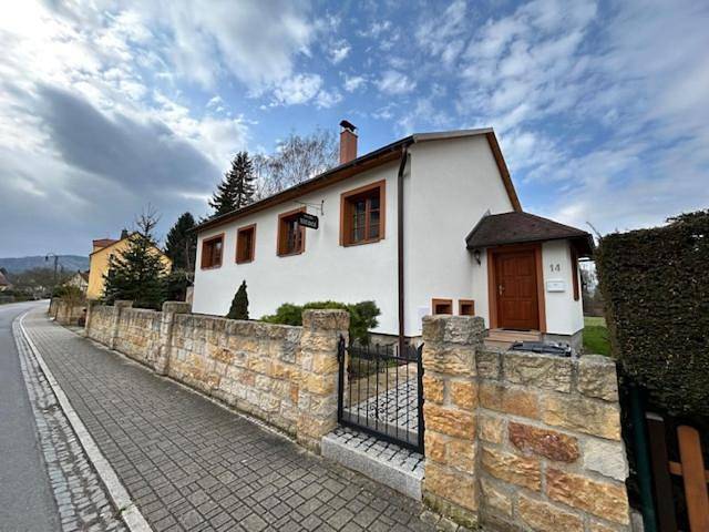 Ferienhaus für 5 Personen, mit Balkon und Terrasse sowie Garten und Sauna