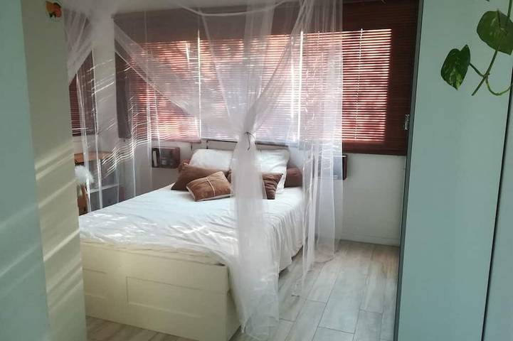 Location de vacances pour 8 personnes, avec jardin et balcon à Viens - 2