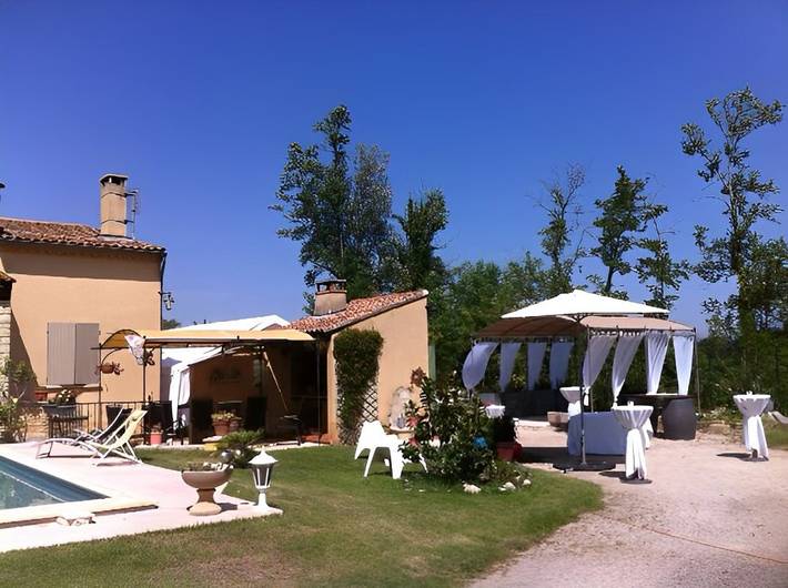 Gîte pour 4 personnes, avec piscine et jardin dans le Vaucluse - 4