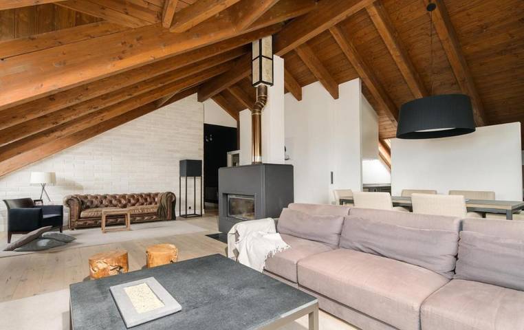 Chalet voor 8 personen, met Balkon en Uitzicht in Alp
