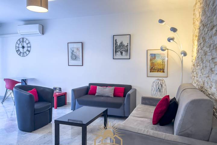 Gîte pour 4 personnes, avec balcon, adapté aux familles à Le Cannet - 2