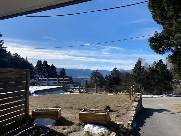 Appartement entier, Appartement 'Cosy 1 Chambre À Font' avec Vue sur la Montagne, Jardin Commun et Balcon in Font-Romeu-Odeillo-Via, Parc naturel régional des Pyrénées catalanes