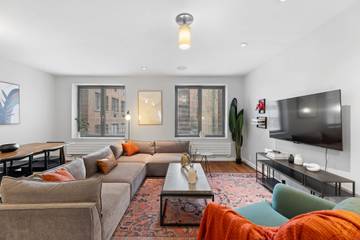 Vacation Rental for 6 Guests in Manhattan, New York City, Picture 1