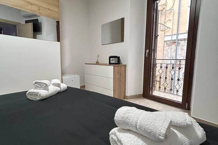 Appartamento intero, Camera matrimoniale con bagno privato e balcone in Spoltore, Provincia di Pescara