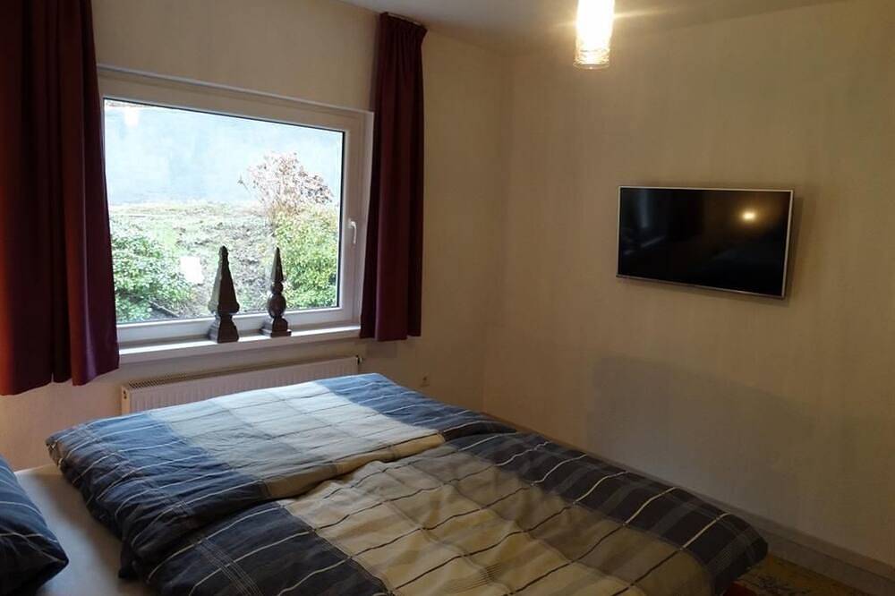 Ganze Wohnung, Waldblick 1 (4-Bett-Wohnung) - Ferienwohnung Waldblick in Waldbreitbach, Rheinland-Pfalz