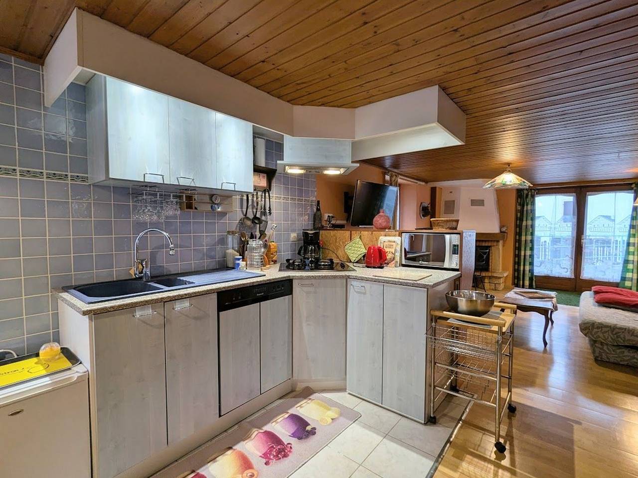 Cozy Apartment with Fireplace & Garden near Shops in Vagney, 15km from Gérardmer in Vagney, Parc naturel régional des Ballons des Vosges