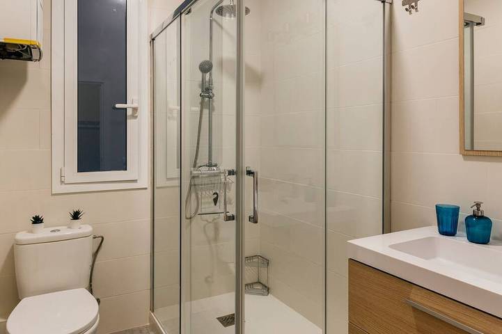 Geheel appartement, Plaza Sagrada Familia appartement in Barcelona Centre, Barcelona
