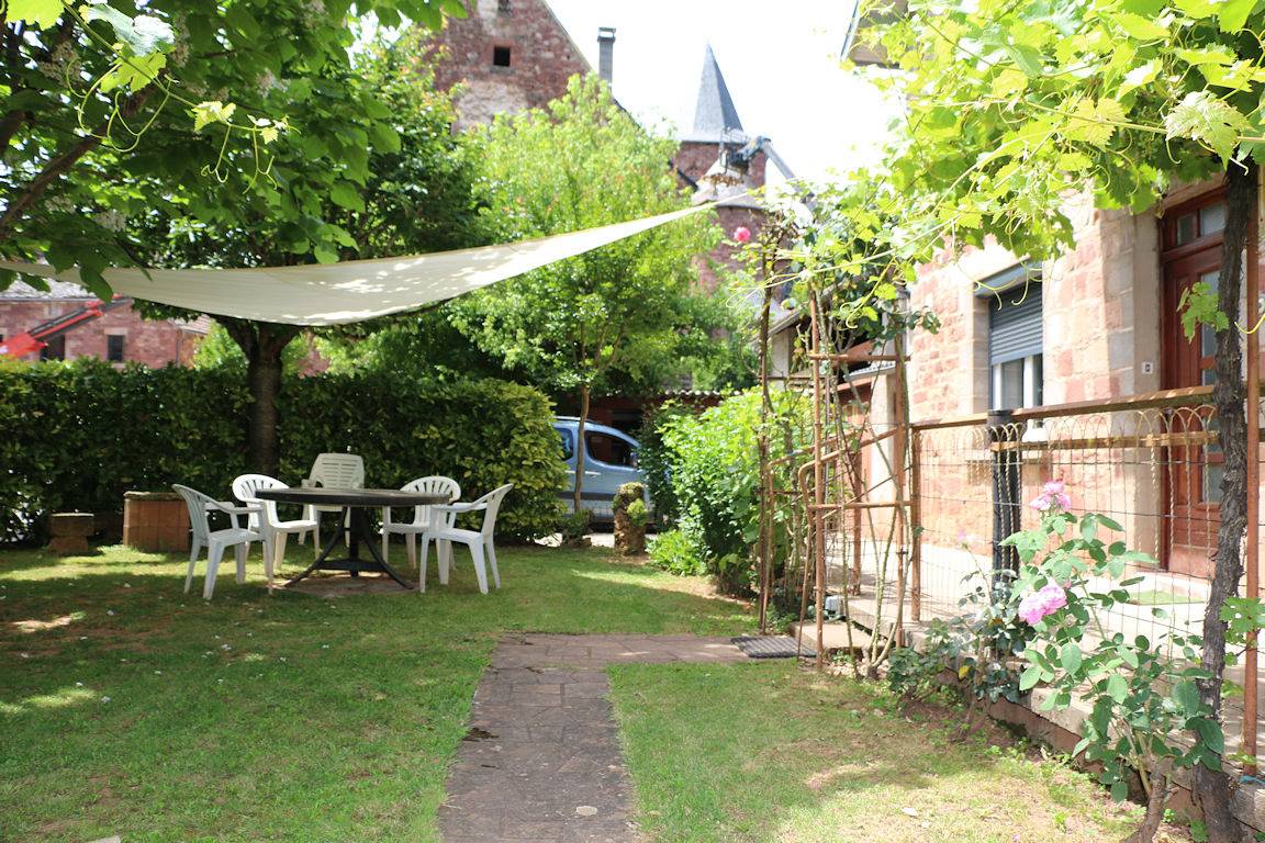 Gîte du Mansois, le calme à la campagne pour 6 à 8 pers in Clairvaux-d'Aveyron, Massif central
