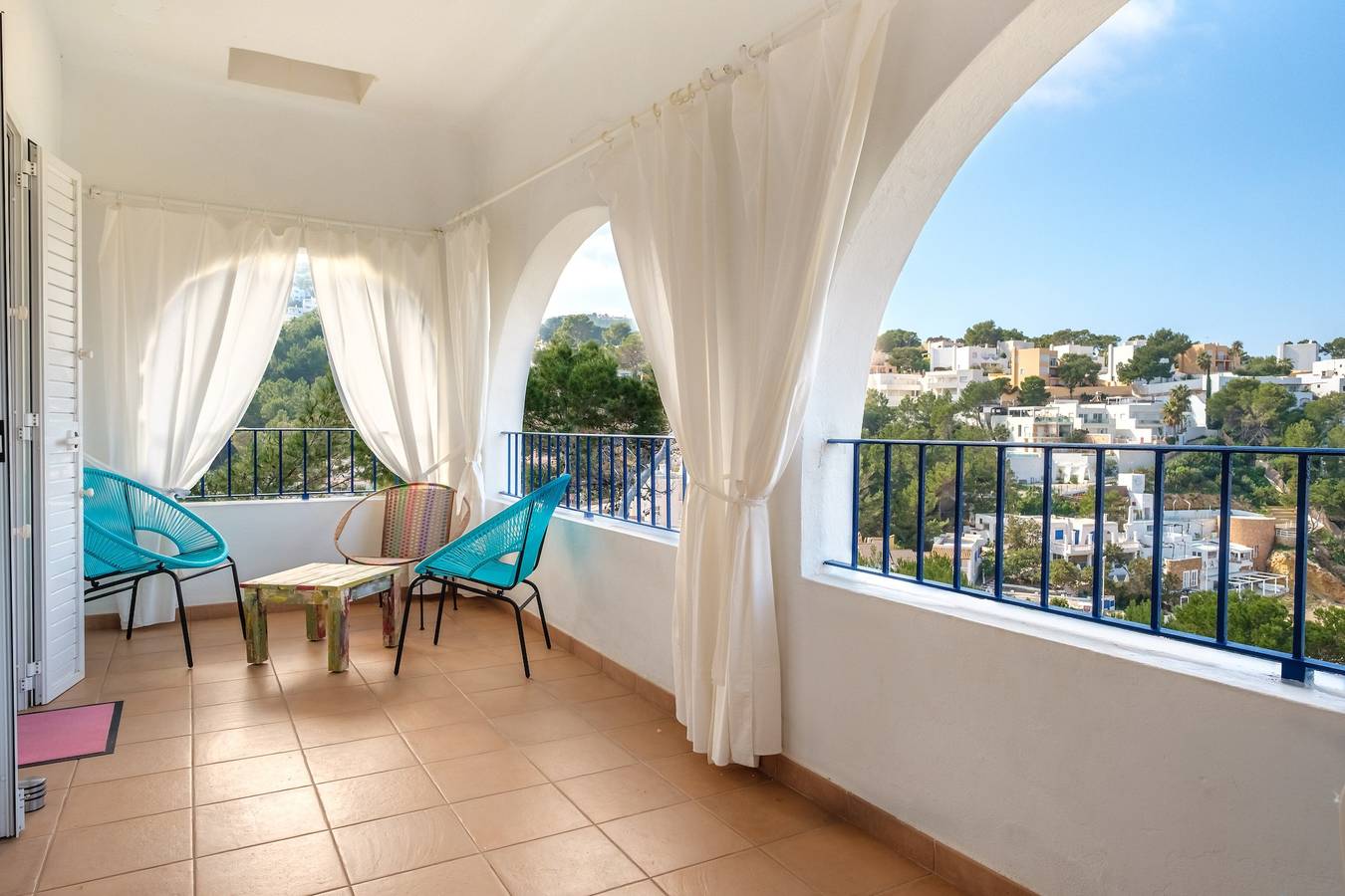Vakantiehuis met airco, zeezicht, op 100m van Cala Vadella strand, Wi-Fi & parkeren, foto 10