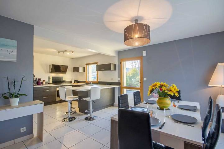 Gîte pour 6 personnes, avec Terrasse et Jardin à Crach - 3