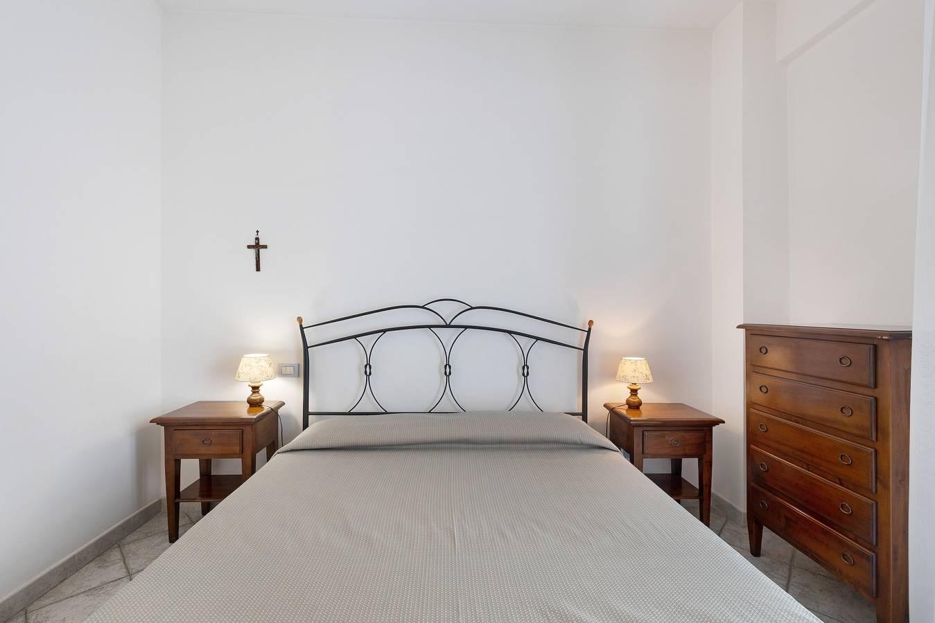 Apartamento entero, Apartamento "12 Mehari" que admite mascotas, con balcón y Wi-Fi in Varigotti, Finale Ligure Municipio