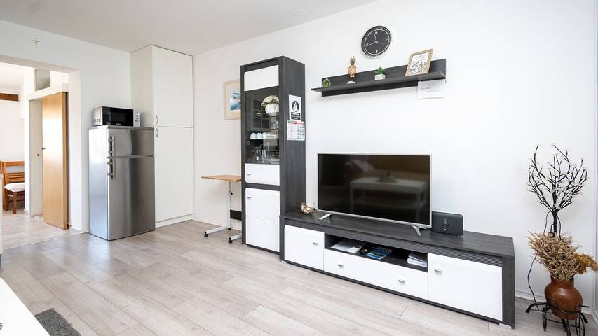 Ferienhaus für 5 Personen, mit Whirlpool und Terrasse in Sukosan - 4