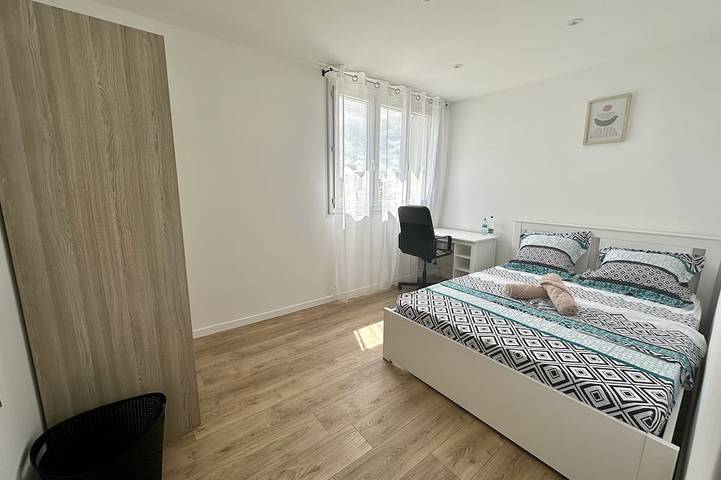 Entire apartment, Appartement 3 Chambres - Design et Convivial in Villeurbanne, Lyon region