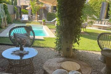 Gîte pour 4 personnes, avec piscine à Le Pin