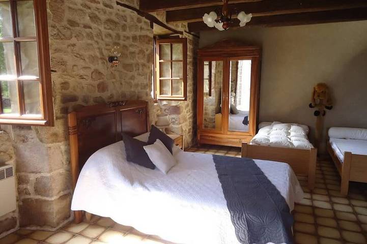 Location de vacances pour 5 personnes à Saint-Martial-de-Gimel - 2