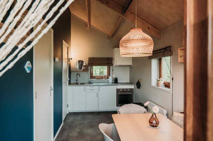 Gemütliche 4-Personen-Lodge mit Whirlpool bei Ruinerwold, Drenthe in Ruinerwold, Drenthe