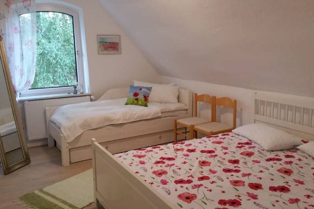 Familienhaus Sonne - mit Gartengrundstück in Mukran, Sassnitz