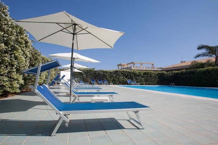 Ferienwohnung für 3 Personen, mit Garten und Pool - 1