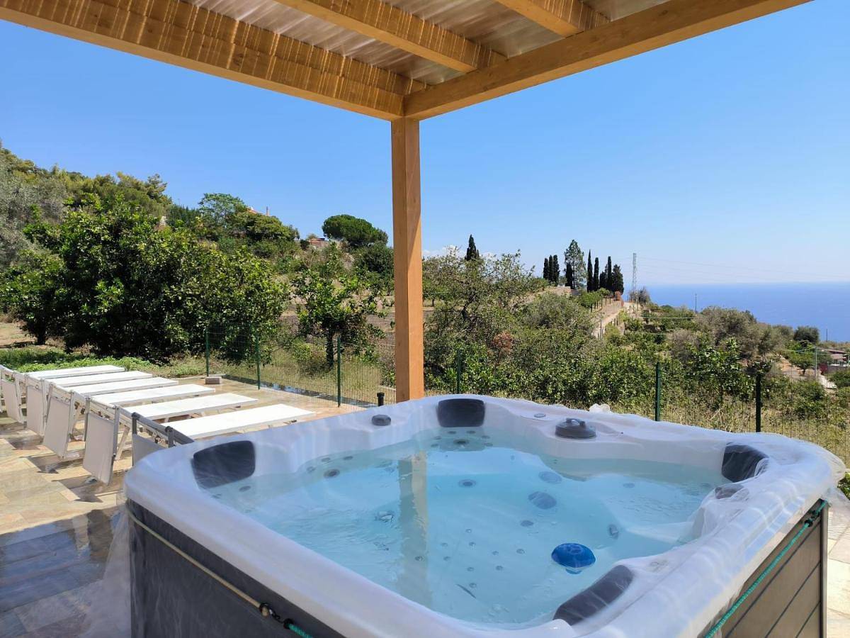 Casal Trinacria in Santa Teresa di Riva, Provincia di Messina
